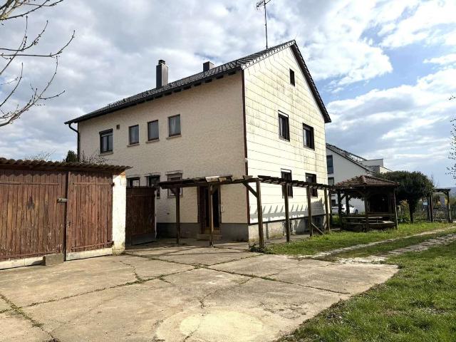 Zweifamilienhaus m. Scheune & 1.119 m² Grundstück I viel Platz & Ausbauoption im DG