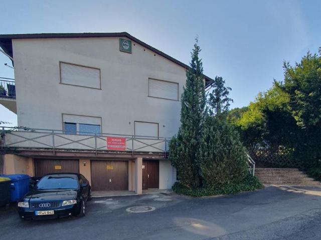 Zweifamilienhaus mit 284m2 Wohnfl. in 35102 Lohra Weipoltshausen