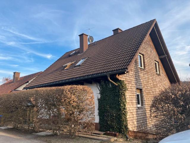 Zweifamilienhaus mit 3 Einheiten in Titisee Neustadt – vermietet