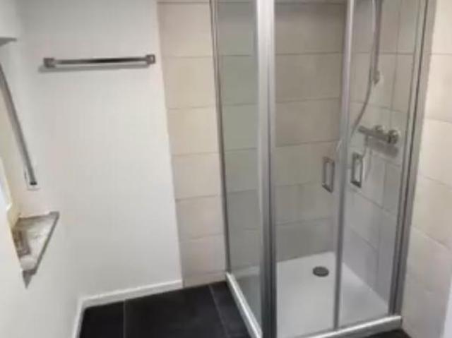 Zweifamilienhaus mit 3 Garagen und Garten in Ahlen