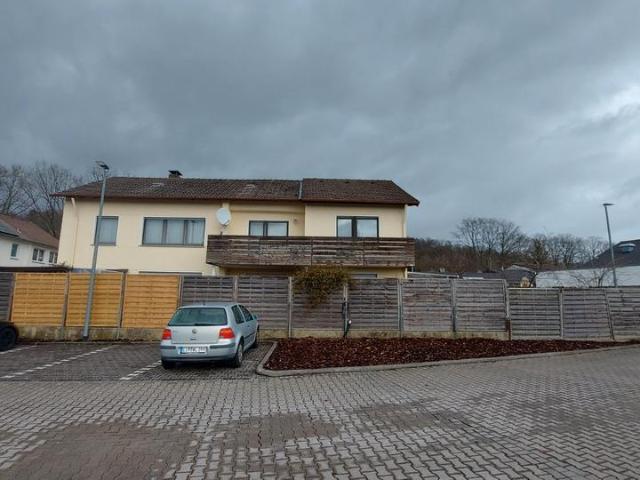 Zweifamilienhaus mit viel Potenzial