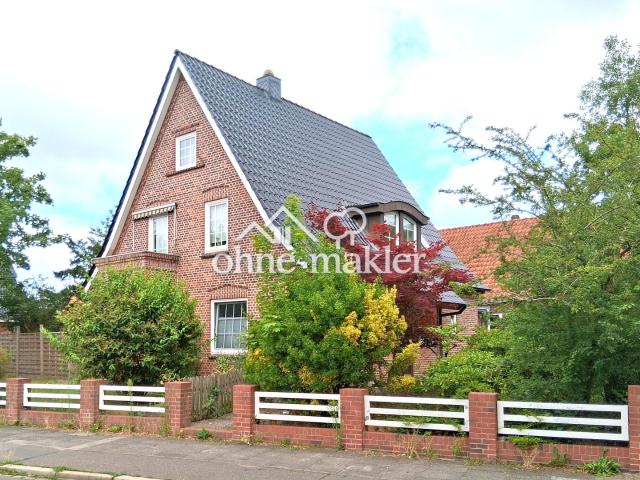 Zweifamilienhaus mit Werkstatt in zentraler Lage