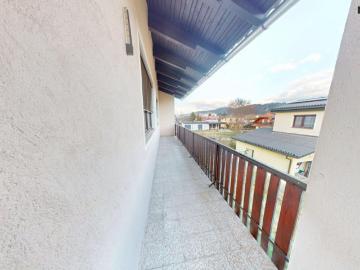 Zweifamilienhaus mit zwei separaten Wohneinheiten, Balkon, Garage und Carport in ruhiger Lage von Knittelfeld