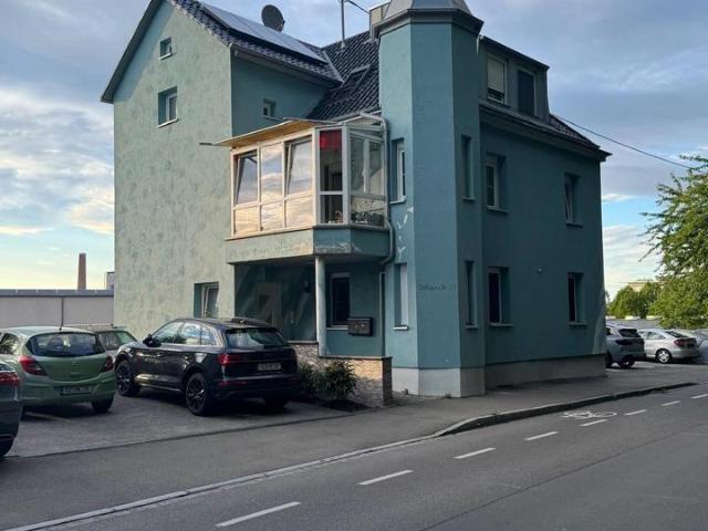 Zweifamilienhaus mit ausgebautem Dachgeschoss in zentraler Lage