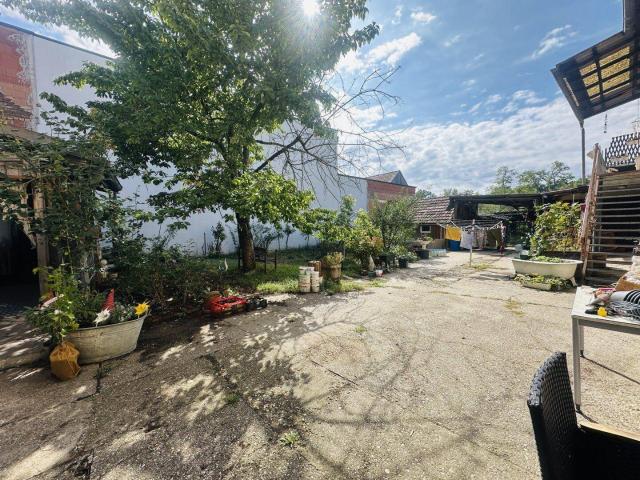 Zweifamilienhaus mit Ausnehmerwohnung auf 1.331 m² Grund
