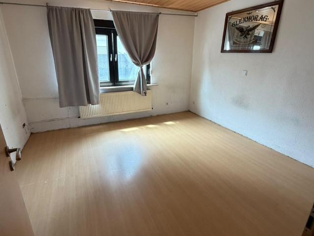 Zweifamilienhaus mit ca. 200 m² und 9 Zimmern in Erlensee – nur als gesamtes Haus zu vermieten