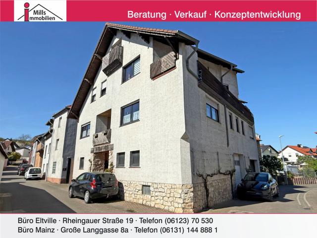 Zweifamilienhaus mit charmantem Innenhof in ruhiger Lage von Engelstadt