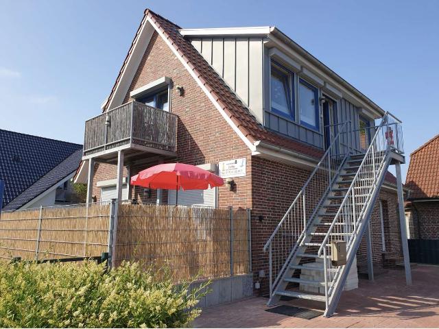 Zweifamilienhaus mit einer Fewo Lizenz in direkter Nähe zum Meer