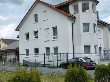 Zweifamilienhaus + mit Einliegerwohnung Maisonette