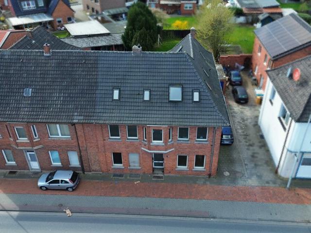 Zweifamilienhaus mit Entwicklungspotenzial!