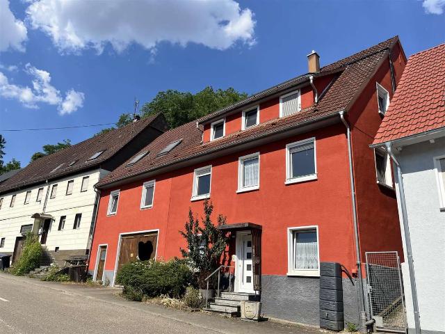 Zweifamilienhaus mit erneuerter Heizungsanlage und moderner Haustechnik – Ideal für Familien oder au