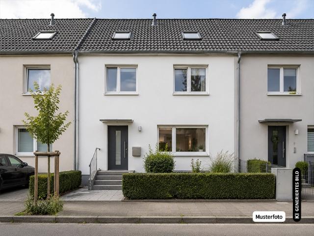 Zweifamilienhaus mit Garage Ihre Chance auf Eigentum ohne Maklerprovision!