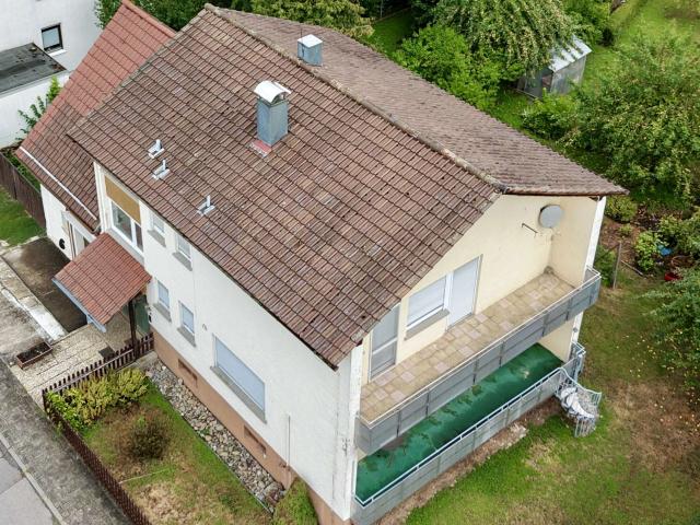 Zweifamilienhaus mit großem sehr schönem Grundstück in Bad Rappenau Babstadt