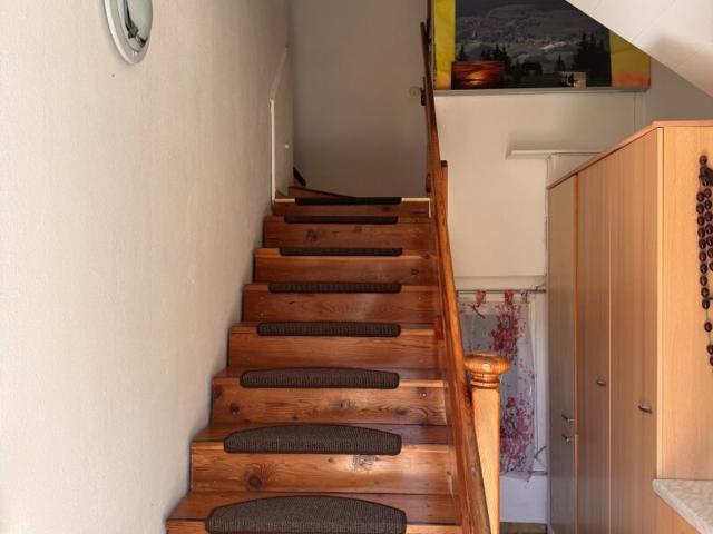 Zweifamilienhaus mit Nebengebäude und Großzügigem Garten Nahe Dreiländereck !
