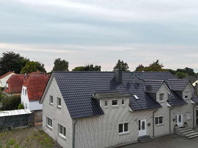 Zweifamilienhaus bzw. / Doppelhaushälfte in Oyten! PROVISIONSFREI!