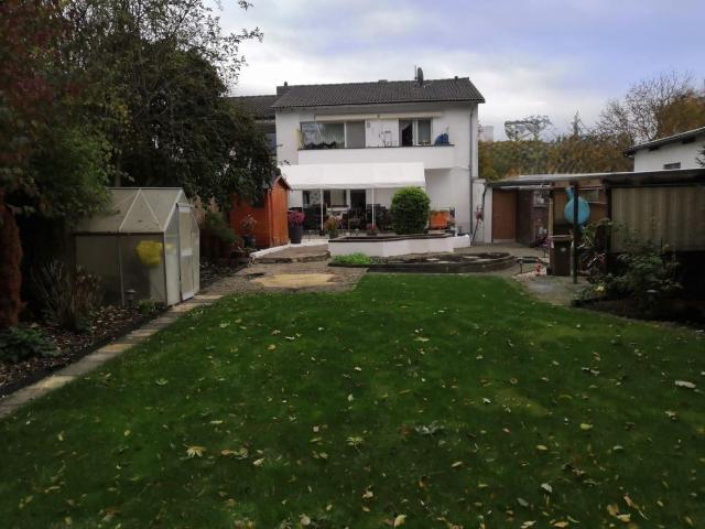 Zweifamilienhaus /großzügiges Einfamilienhaus