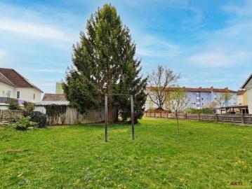 Zweifamilienhaus im Ortskern von Kalsdorf bei Graz mit Entwicklungspotenzial und Kerngebiet Widmung