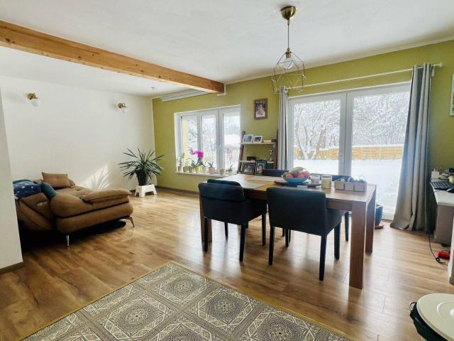 Zweifamilienhaus im Wienerwald getrennte Wohneinheiten Terrasse & Garten Niedrigenergiehaus mit Fußbodenheizung