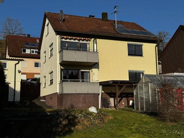Zweifamilienhaus in attraktiver Lage von Burgstetten Burgstall