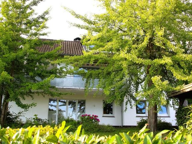 Zweifamilienhaus in Bad Iburg: 202 m² zwei Wohnungen