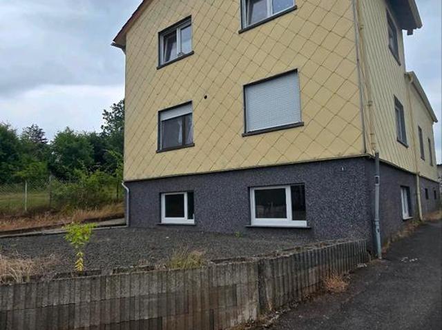 Zweifamilienhaus in Homburg Einöd – EigennutzungRenditeobjekt!