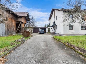Zweifamilienhaus in Kirschentheuer bei Ferlach 6 Zimmer, 2 Küchen, Garage und Scheune !