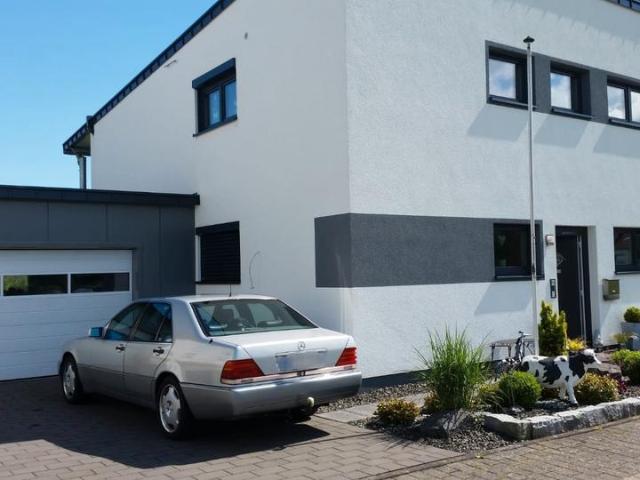 Zweifamilienhaus in LahrHunsrück |Massivbau|PV Anlage|von privat