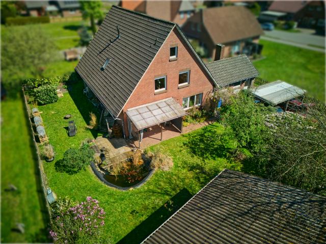 Zweifamilienhaus in ruhiger Lage von Westerstede Linswege