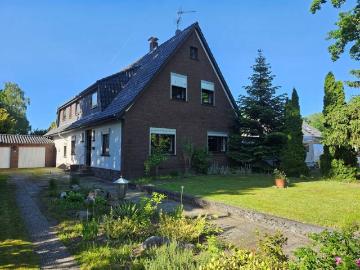Zweifamilienhaus in ruhiger und dennoch zentraler Lage von Schwanewede im Ortsteil Neuenkirchen