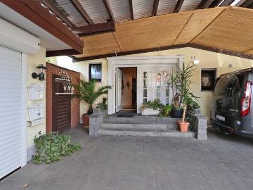 Zweifamilienhaus in technischer Bestform