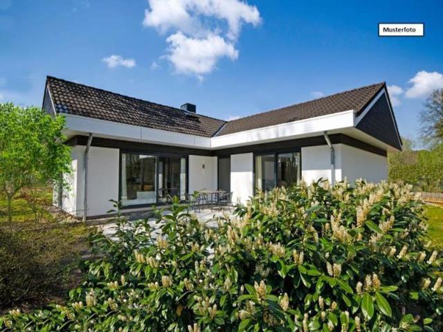 Zweifamilienhaus in 47475 Kamp Lintfort, Dorfstr