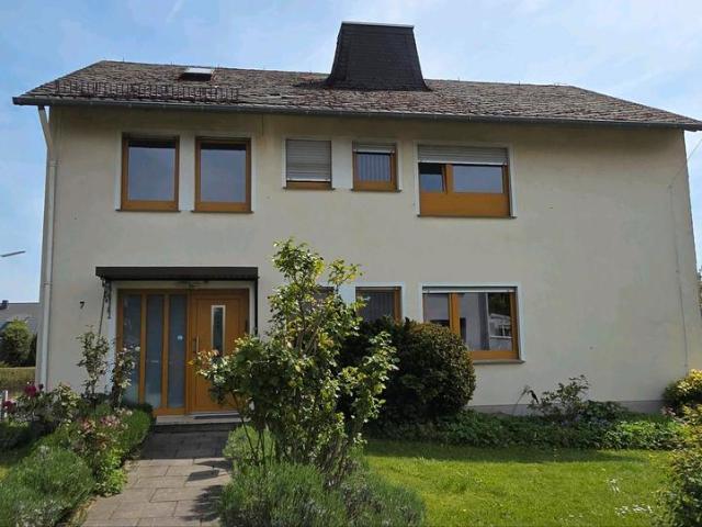 Zweifamilienhaus in 56335 Neuhäusel