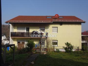 Zweifamilienhaus teilsaniert, in ruhiger Lage von Wiesenbach, großzügiger Garten