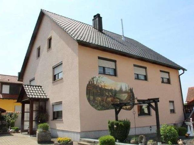 ZWEIFAMILIENHAUS ! Viel Platz für die große Familie nähe Neumarkt Wohnen in Berg Richtheim