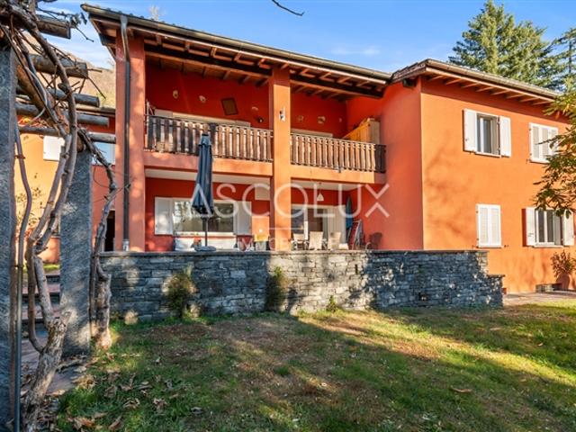 Zweifamilienhaus zum Renovieren mit Garten | Renovierungsbedürftiges Zweifamilienhaus mit Garten