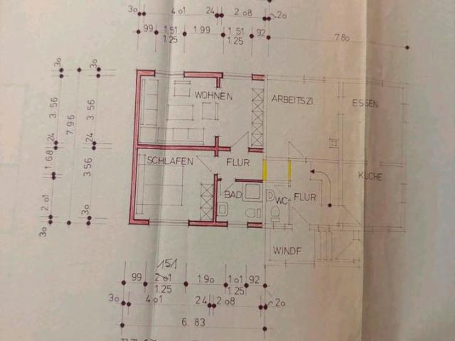 Zweifamilienhaus + zwei Scheunen + großem Garten zu verkaufen