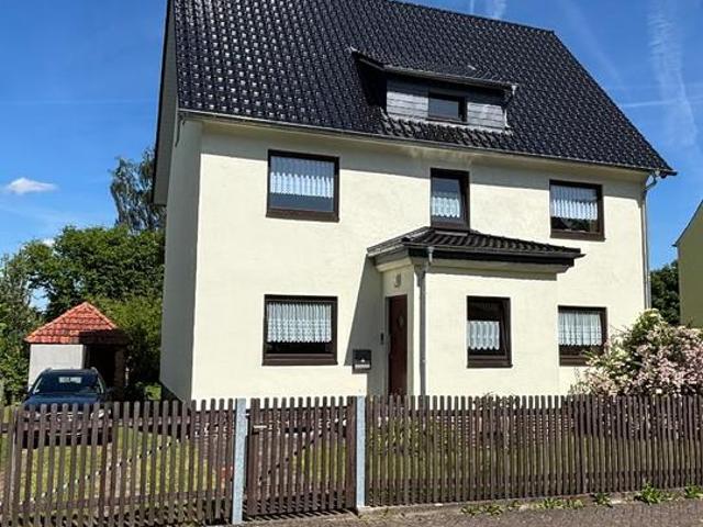 Zweifamilienhaus 200qm, 975qm Grundstück