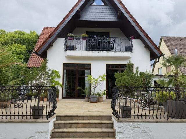 Zweifamilienhaus