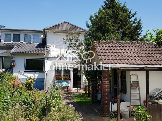 Zweifamilienrheieneckhaus mit 2 Eingängen in Köln Heimersdorf