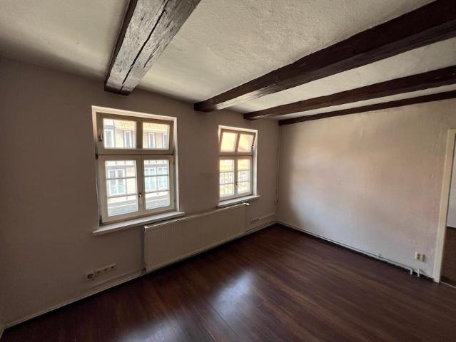 Zweiraumwohnung mit Einbauküche, Duschbad und Stellplatz