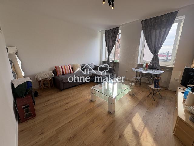Zweitbezug nach Renovierung / 2 Zimmer Wohnung mit Einbauküche in zentraler Lage in Fürth