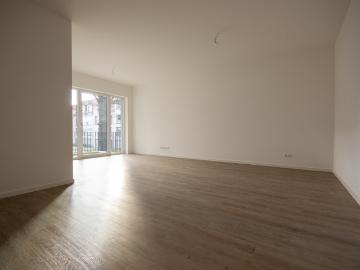 Zweitbezug frisch renoviert mit 2 Balkonen