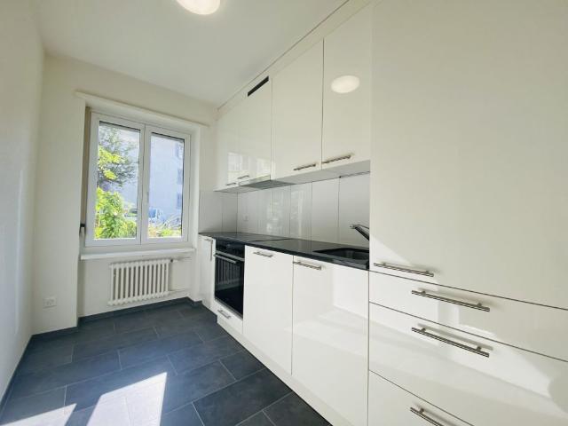 Zweitbezug 2.5 Zimmer mit Balkon und Keller 1012
