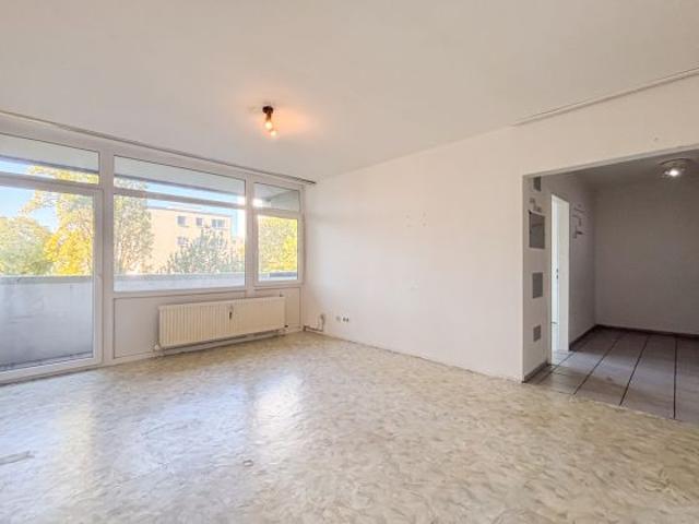 Zweizimmerwohnung mit breiter Loggia und Tiefgaragenstellplatz in Mainz Marienborn