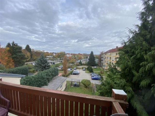 Zwickau Marienthal* helle 1 Zimmer Wohnung mit Balkon * Einbauküche* 2.OG