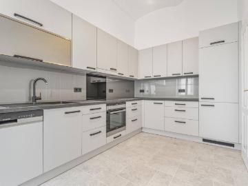 Zwischen Tradition & Moderne – Ihr neues Zuhause im Stilaltbau mit DG Ausbau