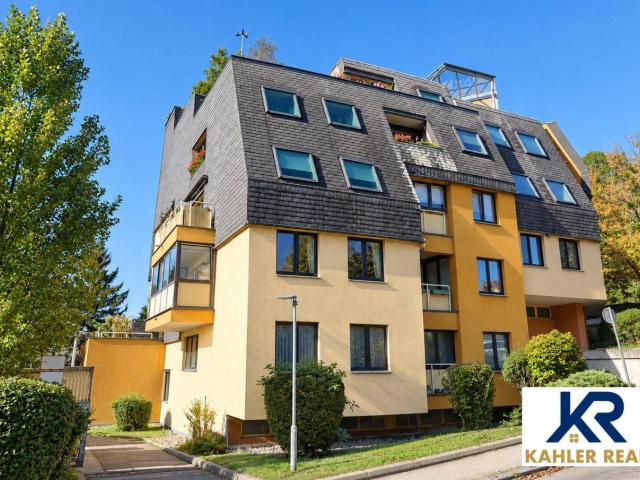 Zwischen Wienerwald und Zentrum – 3 Zimmer Wohnung mit Loggia inklusive Tiefgaragenplatz