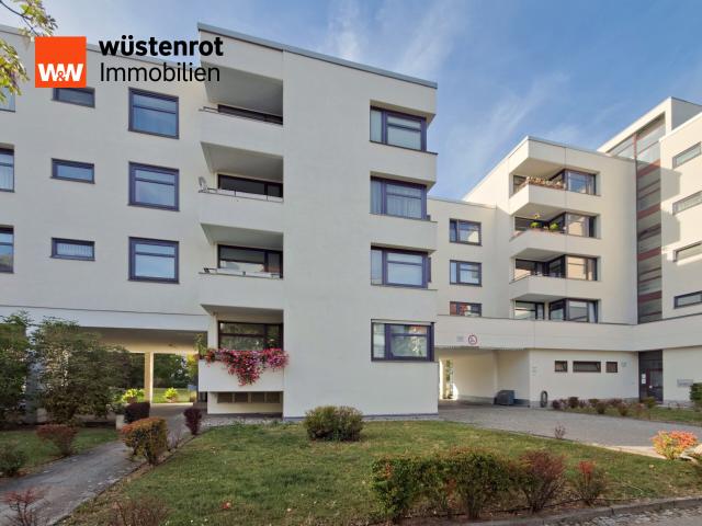 Zwischen Grunewald und U2: 3 Zimmer mit ruhigem Hofbalkon, Aufzug und Tiefgaragenstellplatz