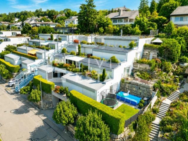 ZWISCHEN HIMMEL UND ERDE TERRASSE. AUSBLICK. PRIVATSPHÄRE