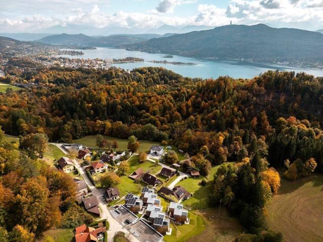ZWISCHEN HIMMEL UND SEE IHR GANZ PERSÖNLICHES PARADIES AM WÖRTHER SEE!